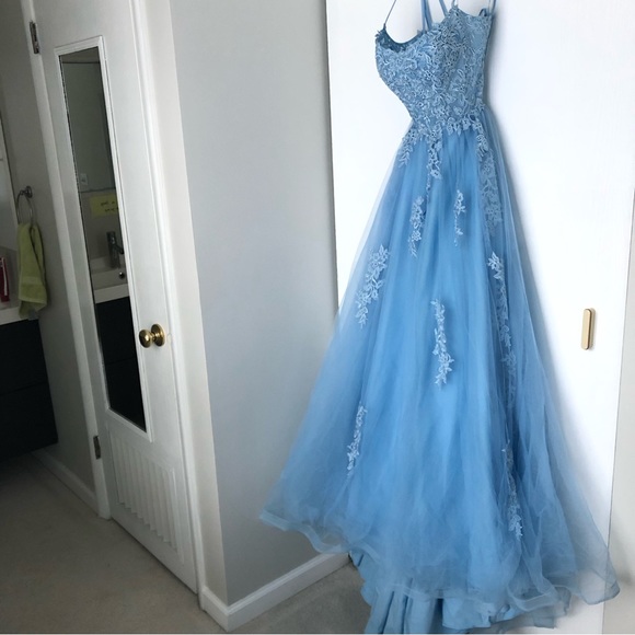 Rene beautiful chiffon & lace corset prom dress in sky blue - Picture 11 of 17